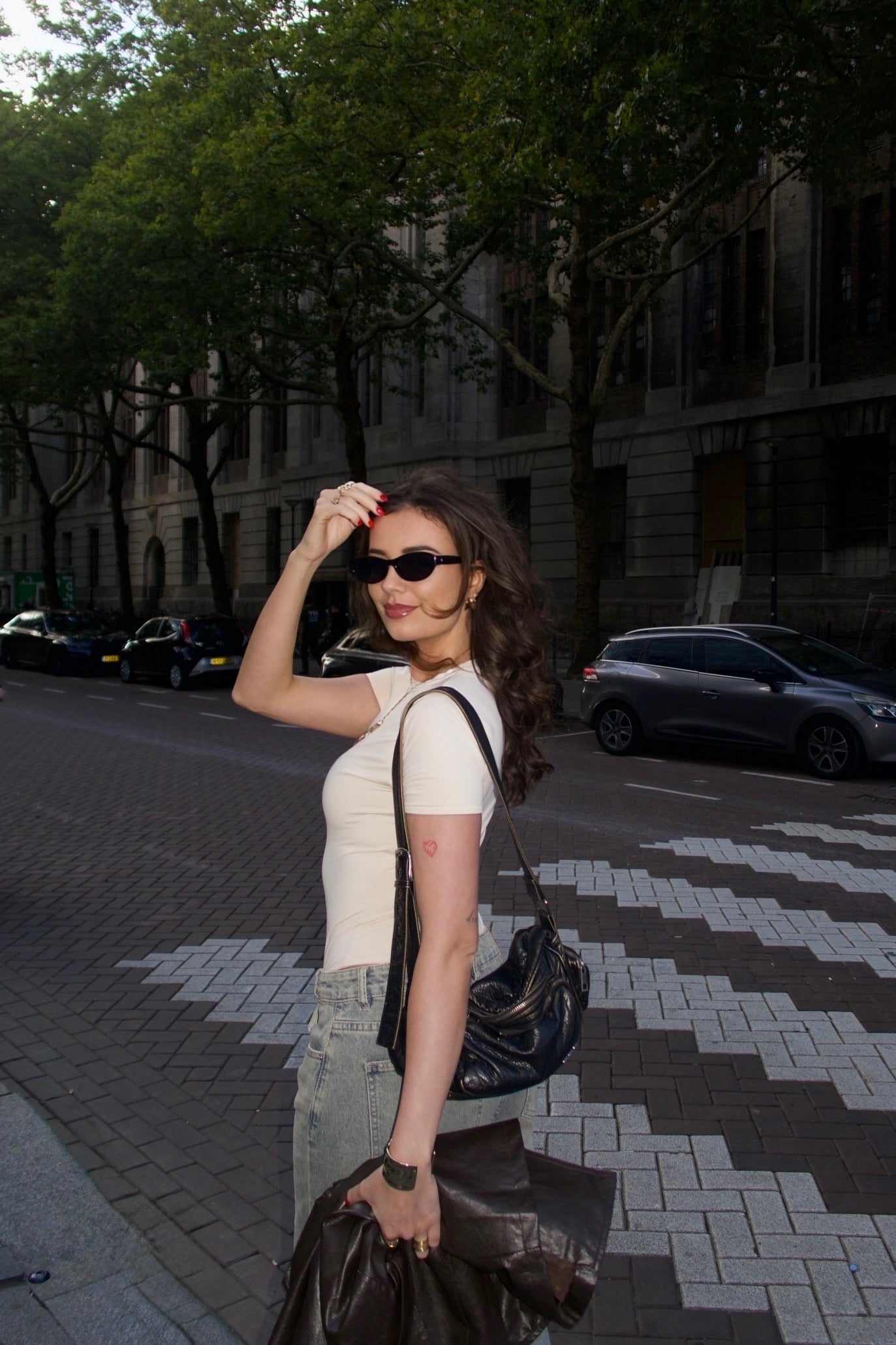 Short sleeve collar body beige women