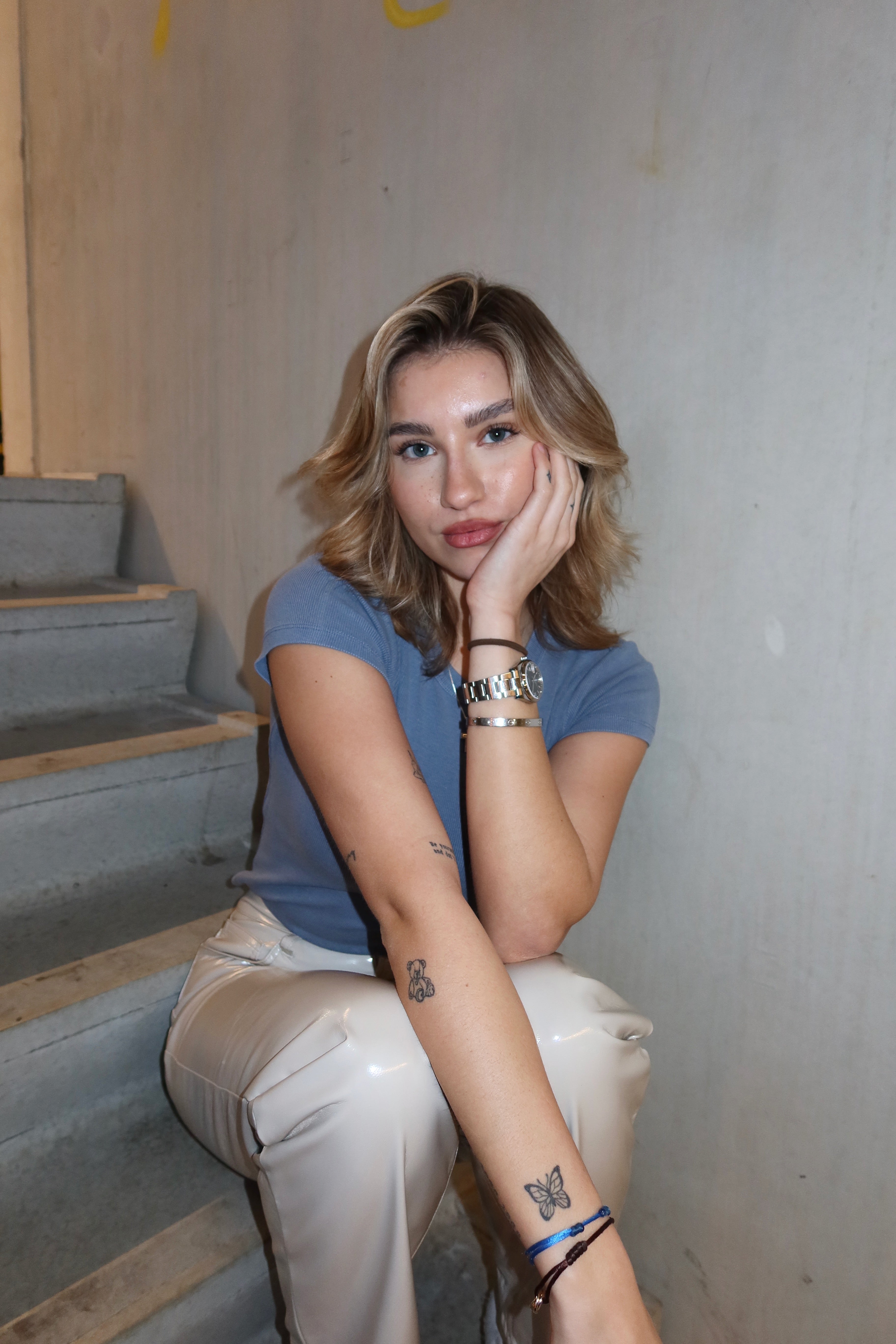 Garment dyed tee blue women