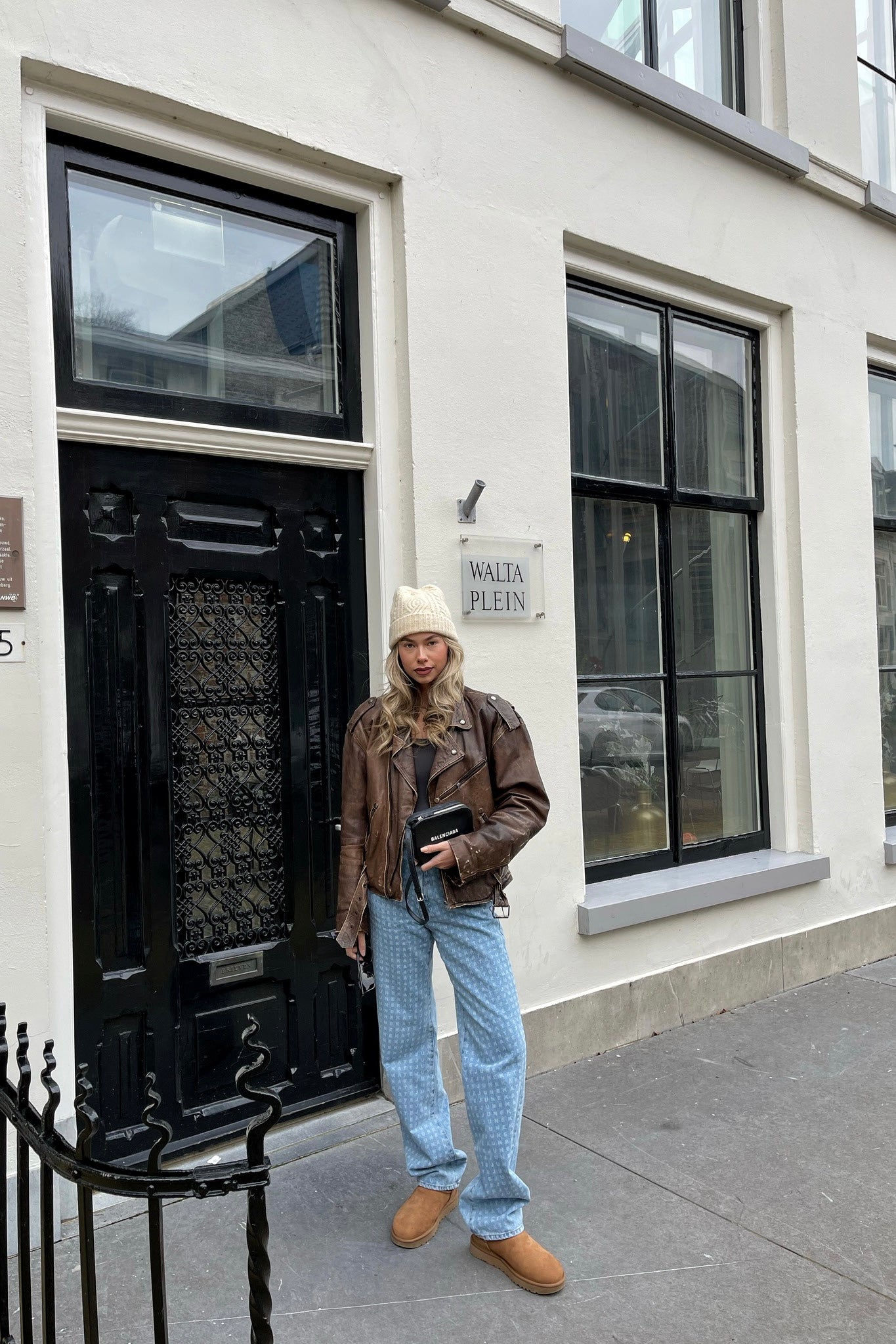 Straight leg jeans lasered women