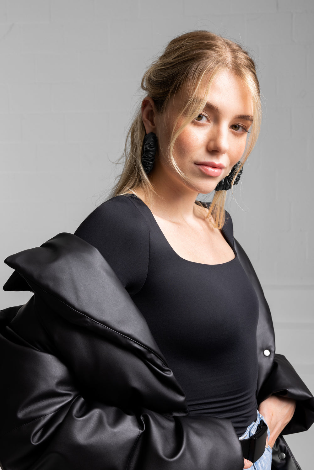 Square neck body black women