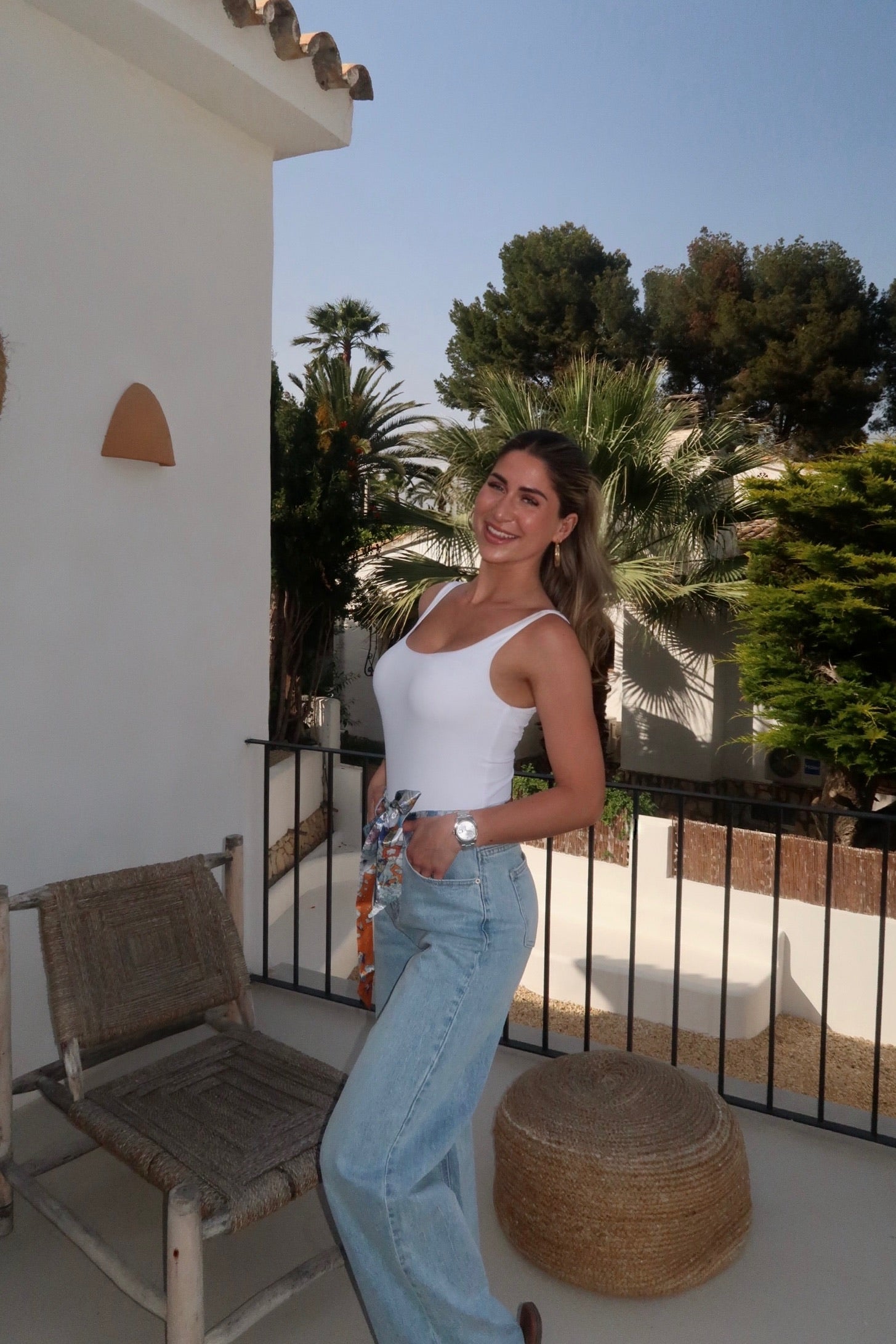 Wide leg jeans with accessoires women