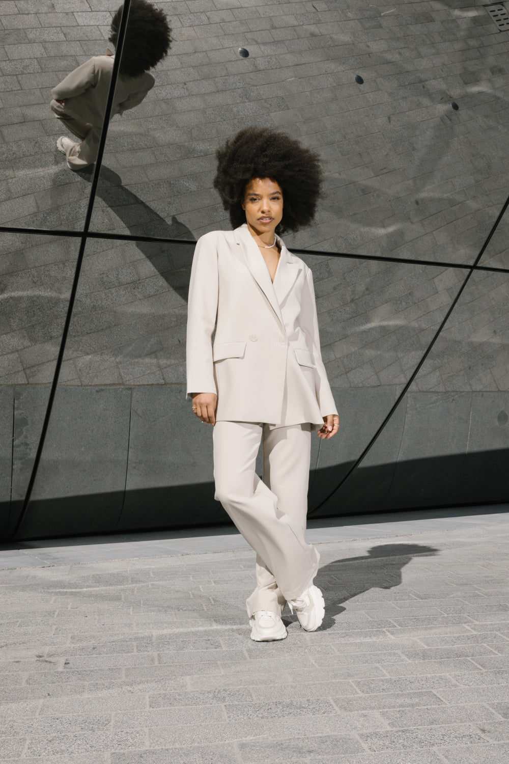 THE STRAIGHT FIT SUIT PANTS