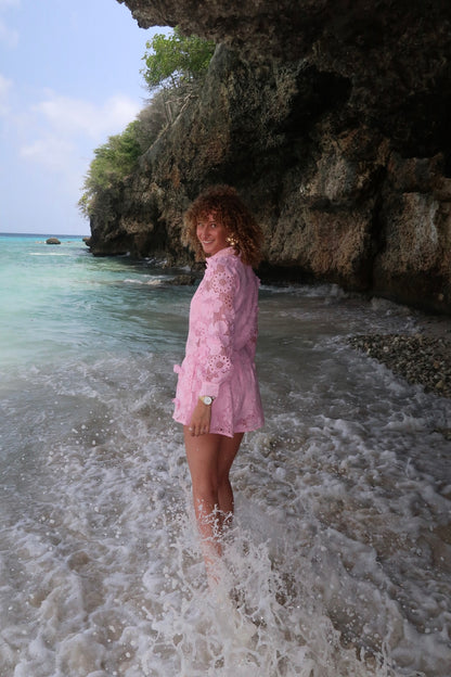 THE CROCHET BLOUSE