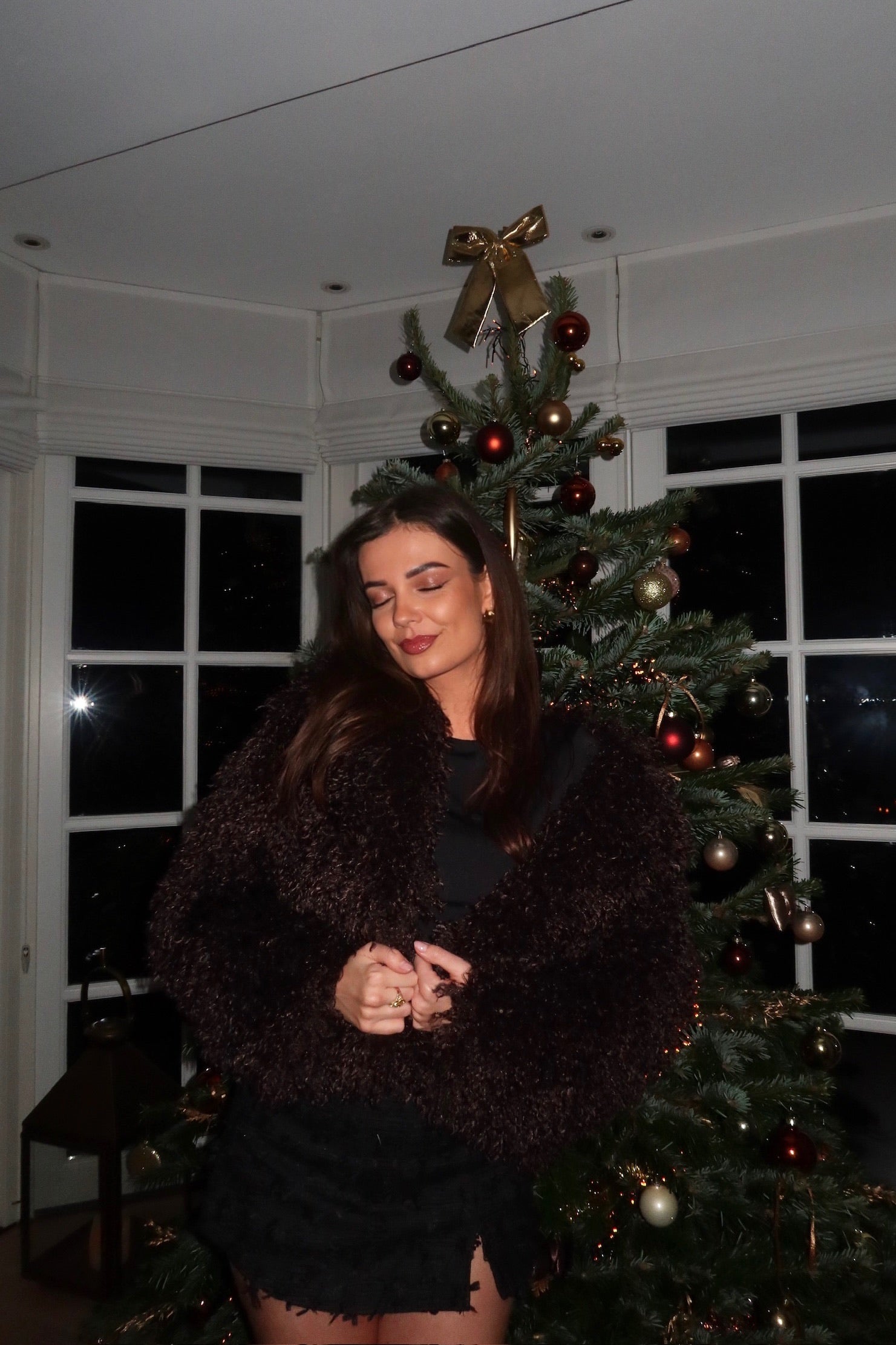 The oversized hairy coat brown women 