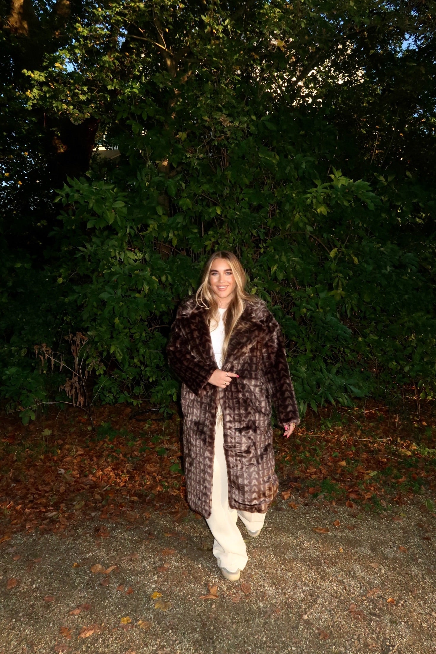 THE LOGO COAT