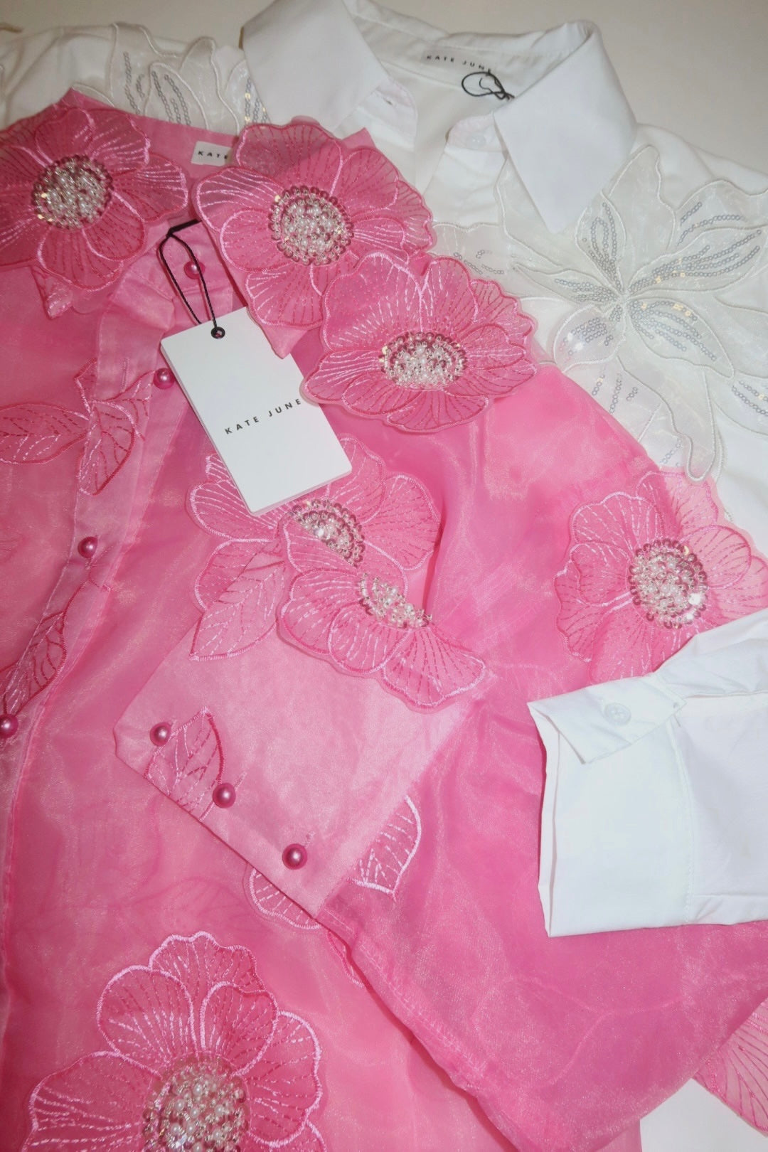 THE MESH FLOWER BLOUSE