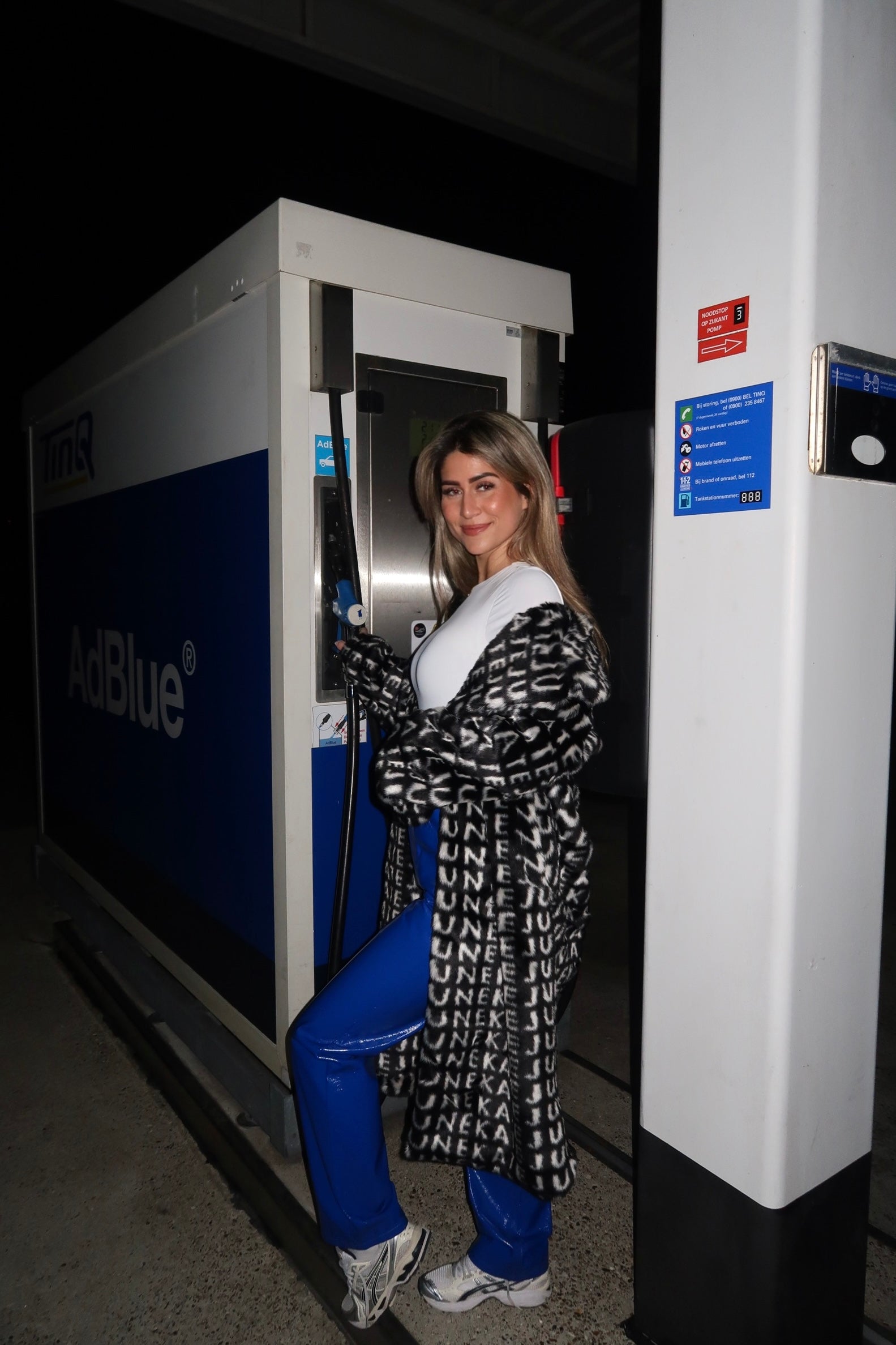 THE LOGO COAT