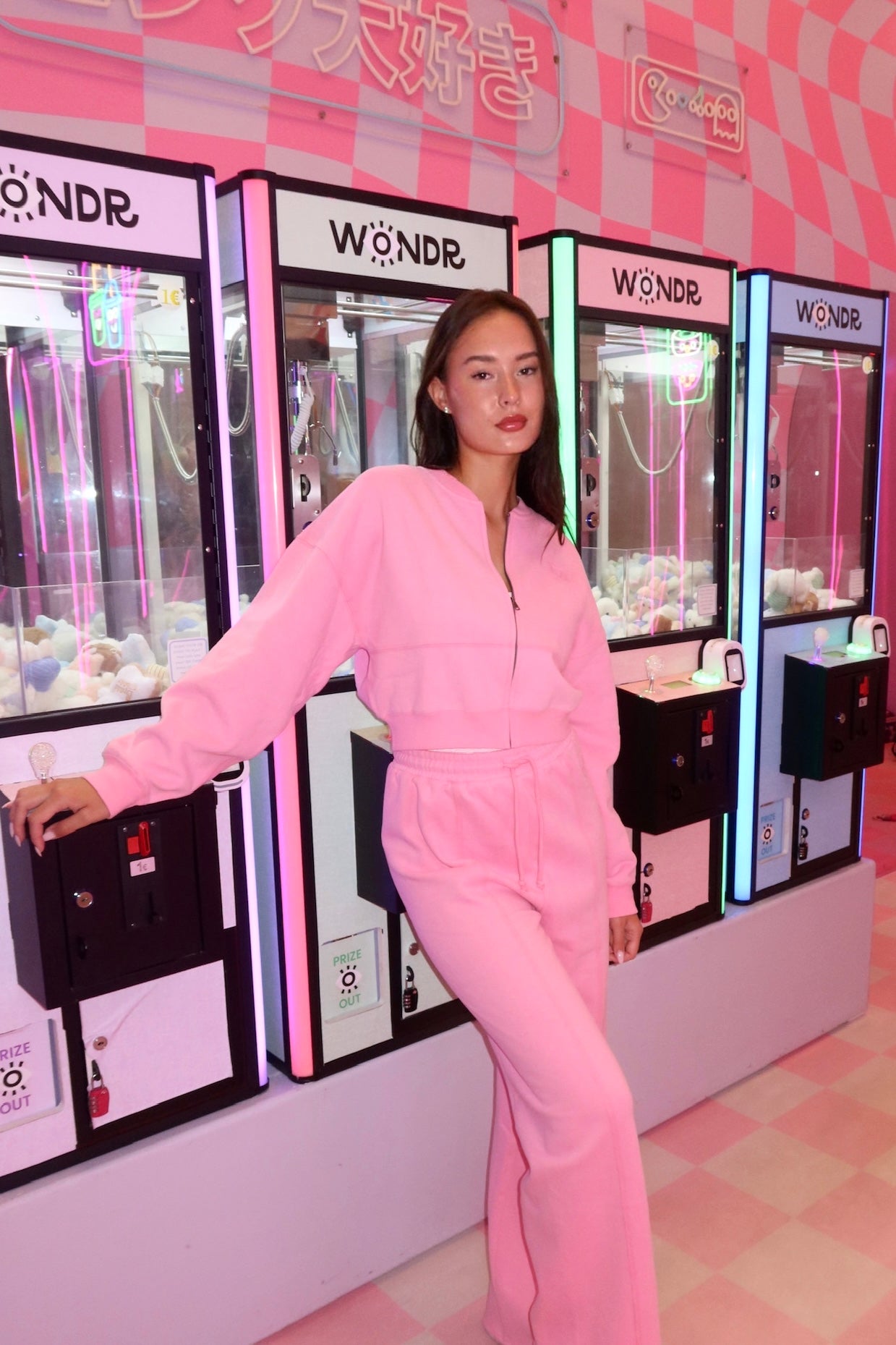 THE STRAIGHT LEG SWEATPANTS