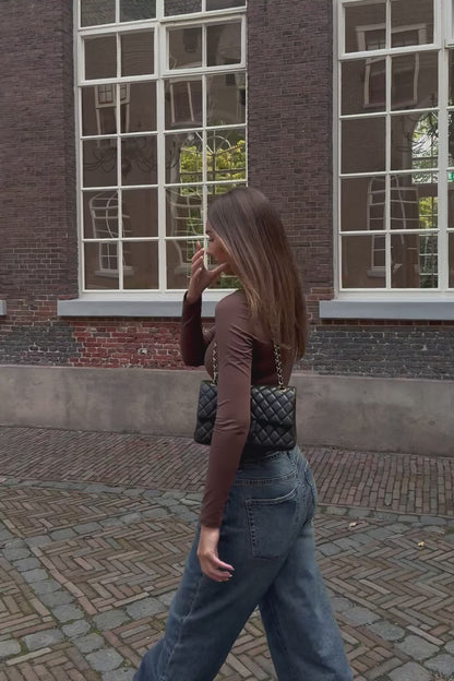 THE LONG SLEEVE COLLAR BODY