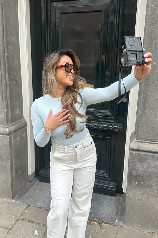 Contrast stitched cargo off-white women