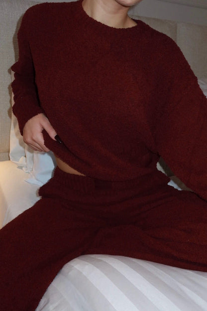 THE FLUFFY LOUNGE PULL BURGUNDY women — KATE JUNE