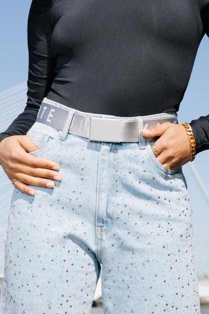 Logo belt metallic