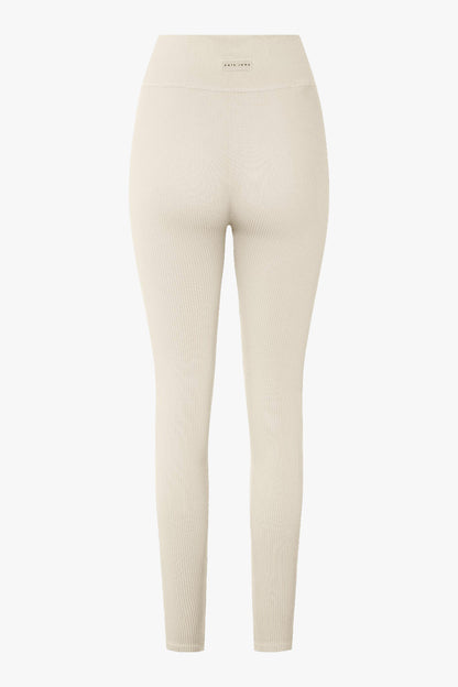 THE SEAMLESS ACTIVE LEGGING